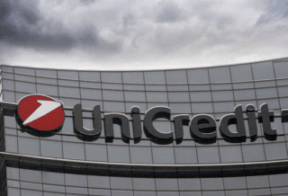 UNICREDIT, NEL MIRINO 5700 LAVORATORI E CONTRATTO INTEGRATIVO