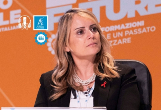 VACANZE A RATE, ELISABETTA MERCALDO SU RADIO AREA (NETWORK DI 132 EMITTENTI LOCALI)