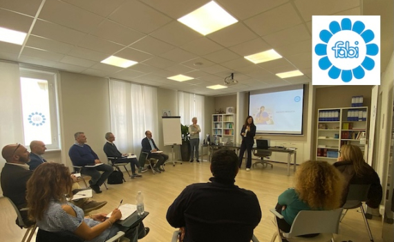 FABI MILANO, L’ASCOLTO COME FORMA DI PROSELITISMO