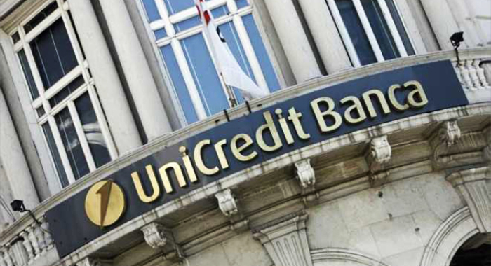 UNICREDIT, SSC PERDE PEZZI