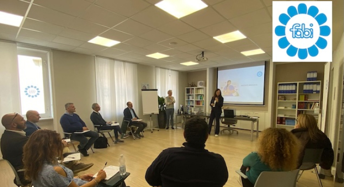FABI MILANO, L’ASCOLTO COME FORMA DI PROSELITISMO