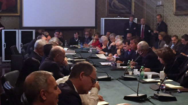 CONTRATTO BANCARI, SI RIAPRE LA PARTITA