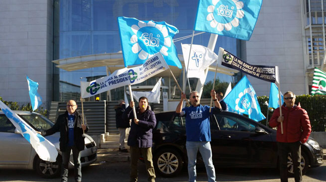 BCC MARCHIGIANE, LA FABI IN PIAZZA PER IL PREMIO DI RISULTATO