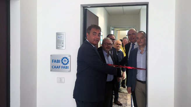 TAGLIO DEL NASTRO A MACERATA