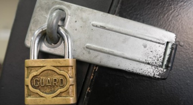 BANCHE: rapine in calo ma…