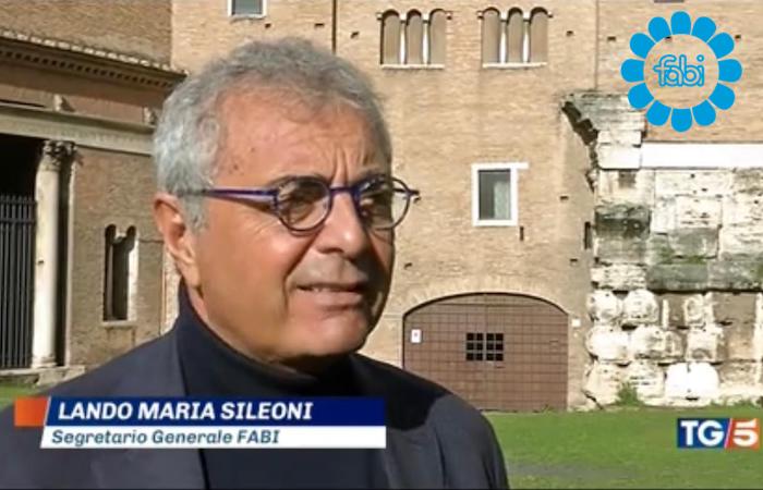 SILEONI AL TG5: «I DIRETTORI DI FILIALE NON AVRANNO PIÙ AUTONOMIA SUI CONTI CORRENTI»