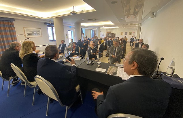 FABI SIRACUSA, FARI ACCESI SU PRESSIONI COMMERCIALI