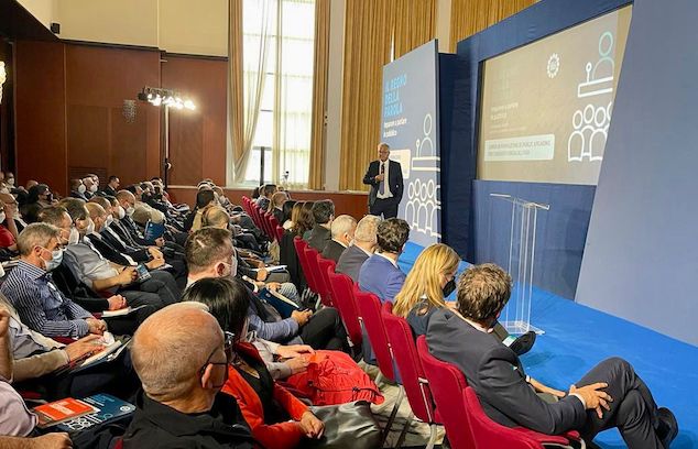CONTINUA IL VIAGGIO DI PUBLIC SPEAKING, OGGI SI FERMA A NAPOLI