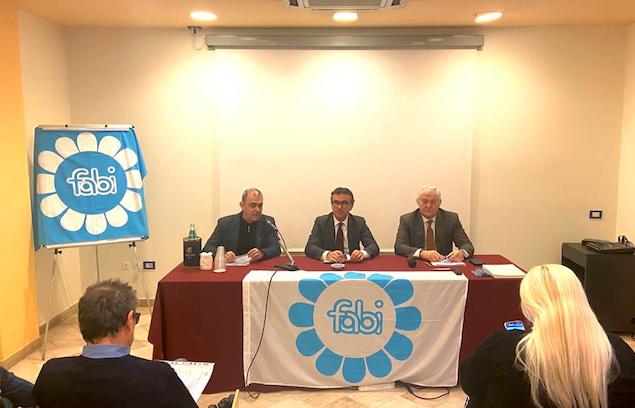 «IL CONTRATTO NAZIONALE È LA NOSTRA PRIORITÀ»:  A CAGLIARI UN CONGRESSO FABI VIVO E PARTECIPATO