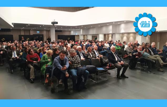 CONTRATTO NAZIONALE, A TARANTO L’ASSEMBLEA APPROVA CON IL 99,9%